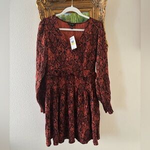 NWT Jessica Simpson Reddish Orange Snake Print Long Sleeve Dress